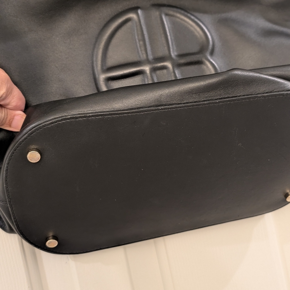 Anine Bing
Palermo Leather Tote - Picture 4 of 9